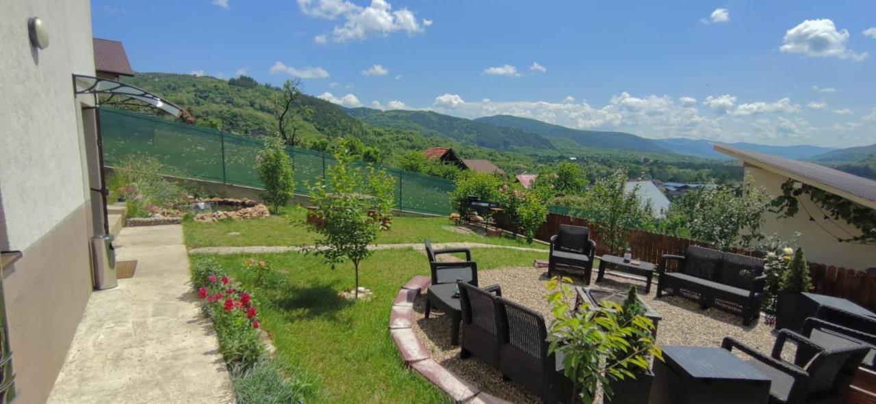 Oscar Residence Nehoiu Exterior foto